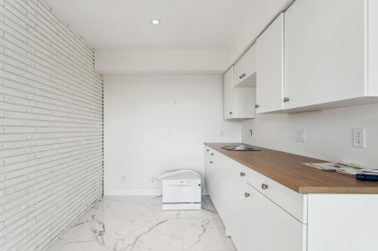 Photo 32 at 1725 Rosebery Avenue, Queens, West Vancouver