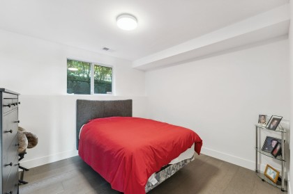 Photo 24 at 1725 Rosebery Avenue, Queens, West Vancouver