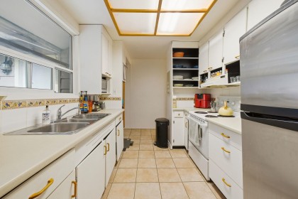 Photo 6 at 1463 Avonlynn Crescent, Westlynn, North Vancouver