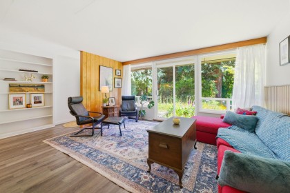 Photo 3 at 1463 Avonlynn Crescent, Westlynn, North Vancouver
