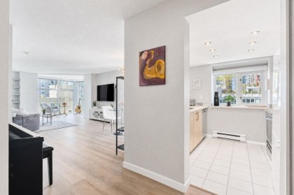 Photo 10 at B901 - 1331 Homer Street, Yaletown, Vancouver West