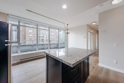 Photo 14 at 804 - 1133 Homer Street, Yaletown, Vancouver West