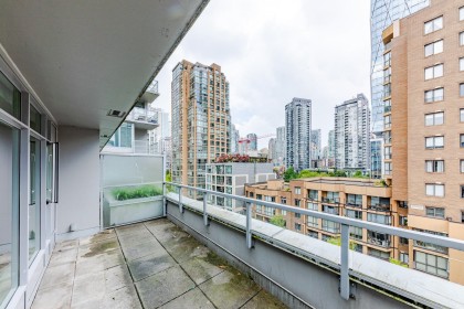 Photo 21 at 804 - 1133 Homer Street, Yaletown, Vancouver West