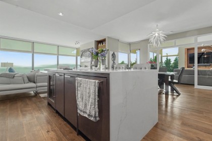Photo 7 at 503 - 3315 Cypress Place, Cypress Park Estates, West Vancouver