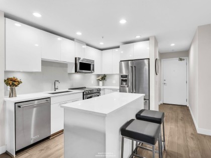 Photo 2 at 117 - 723 W 3rd Street, Harbourside, North Vancouver