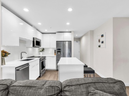 Photo 5 at 117 - 723 W 3rd Street, Harbourside, North Vancouver