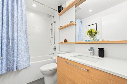 Photo 17 at 401 - 1327 Draycott Road, Lynn Valley, North Vancouver