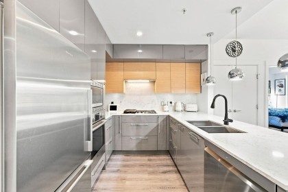 Photo 5 at 401 - 1327 Draycott Road, Lynn Valley, North Vancouver