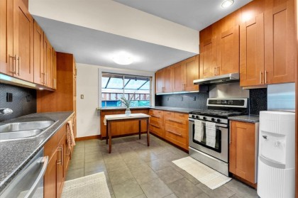 Photo 5 at 360 Keith Road, Park Royal, West Vancouver