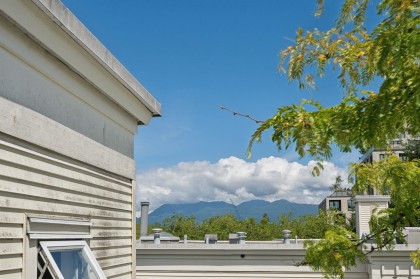 Photo 23 at 410 - 3727 W 10th Avenue, Point Grey, Vancouver West