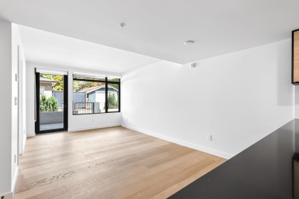 Photo 11 at 103 - 6485 Manitoba Street, Oakridge VW, Vancouver West