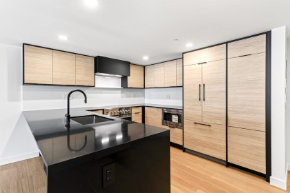 Photo 4 at 103 - 6485 Manitoba Street, Oakridge VW, Vancouver West
