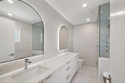 Photo 14 at 812 Montroyal Boulevard, Canyon Heights NV, North Vancouver