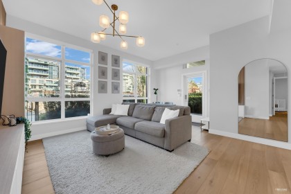 Photo 1 at 101 - 5007 Ash Street, Cambie, Vancouver West
