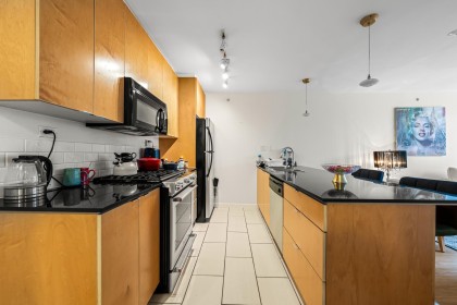 Photo 4 at 305 - 989 Beatty Street, Yaletown, Vancouver West
