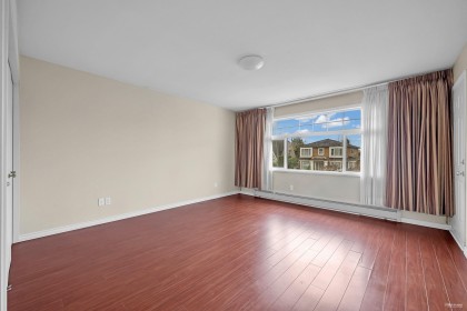 Photo 19 at 1945 W 44th Avenue, Kerrisdale, Vancouver West