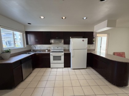 Photo 8 at 1945 W 44th Avenue, Kerrisdale, Vancouver West