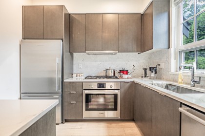Photo 7 at 7903 Oak Street, Marpole, Vancouver West