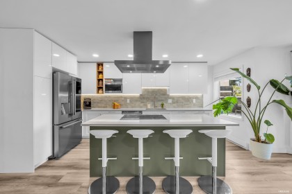 Photo 12 at 604 - 1500 Ostler Court, Indian River, North Vancouver