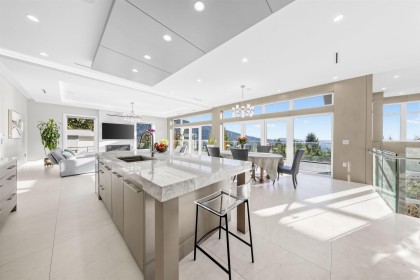 Photo 13 at 515 Ballantree Road, Glenmore, West Vancouver
