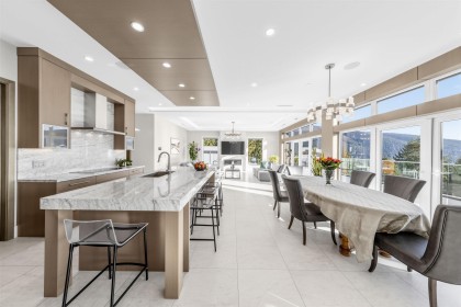 Photo 3 at 515 Ballantree Road, Glenmore, West Vancouver