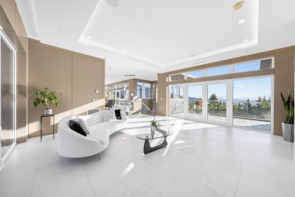 Photo 10 at 515 Ballantree Road, Glenmore, West Vancouver