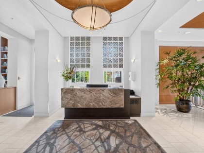 Photo 4 at 404 - 1501 Howe Street, Yaletown, Vancouver West