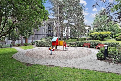 Photo 30 at 218 - 4685 Valley Drive, Quilchena, Vancouver West