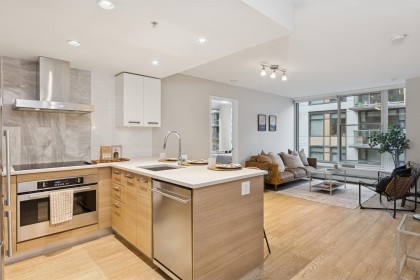 Photo 4 at 329 - 1783 Manitoba Street, False Creek, Vancouver West