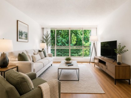 Photo 5 at 519 - 2012 Fullerton Avenue, Pemberton NV, North Vancouver