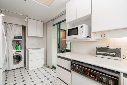 Photo 12 at 804 - 1355 W Broadway, Fairview VW, Vancouver West