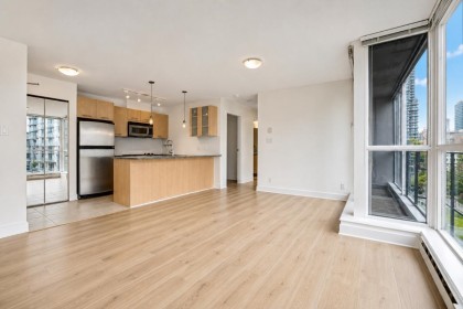 Photo 5 at 601 - 1199 Seymour Street, Downtown VW, Vancouver West