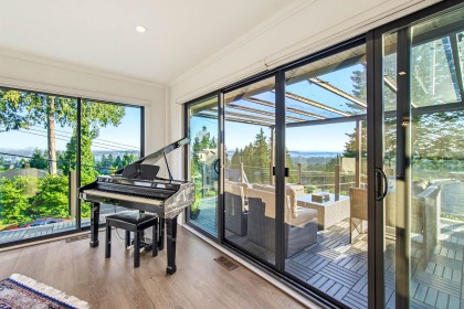Photo 20 at 212 W Balmoral Road, Upper Lonsdale, North Vancouver