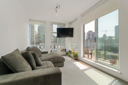 Photo 7 at 1202 - 1455 Howe, Yaletown, Vancouver West