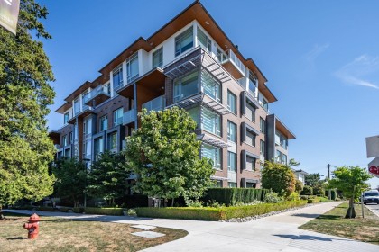 Photo 2 at 487 W 26th Avenue, Cambie, Vancouver West
