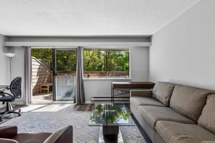 Photo 1 at 102 - 107 W 27th Street, Upper Lonsdale, North Vancouver