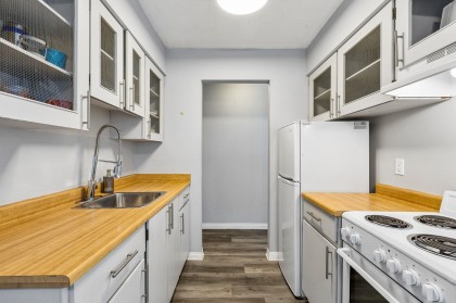 Photo 10 at 102 - 107 W 27th Street, Upper Lonsdale, North Vancouver