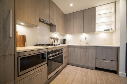 Photo 3 at 214 - 707 3rd Street East, Queensbury, North Vancouver