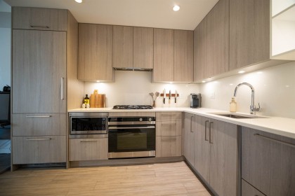 Photo 4 at 214 - 707 3rd Street East, Queensbury, North Vancouver