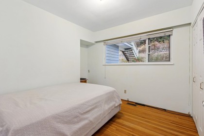 Photo 17 at 556 Ballantree Road, Glenmore, West Vancouver