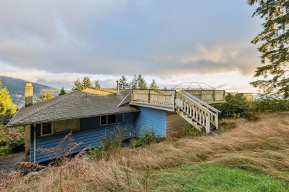 Photo 38 at 556 Ballantree Road, Glenmore, West Vancouver