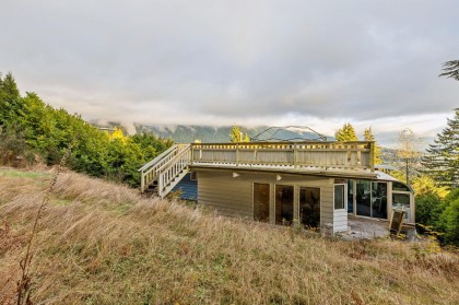 Photo 37 at 556 Ballantree Road, Glenmore, West Vancouver