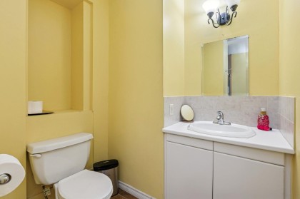 Photo 15 at 556 Ballantree Road, Glenmore, West Vancouver