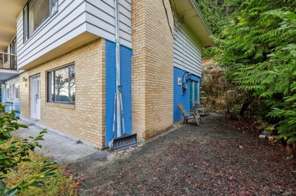 Photo 35 at 556 Ballantree Road, Glenmore, West Vancouver