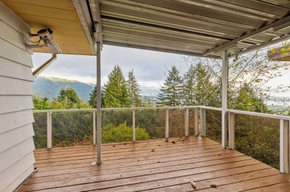 Photo 29 at 556 Ballantree Road, Glenmore, West Vancouver