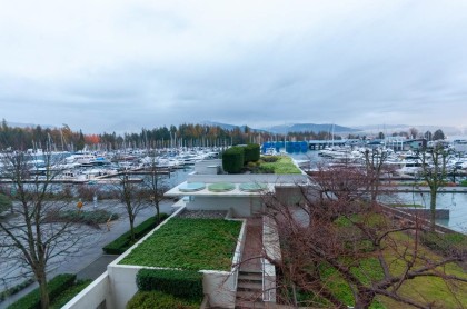 Photo 9 at 302 - 1777 Bayshore Drive, Coal Harbour, Vancouver West