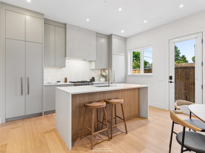 Photo 7 at 2 - 3060 W 34th Avenue, MacKenzie Heights, Vancouver West