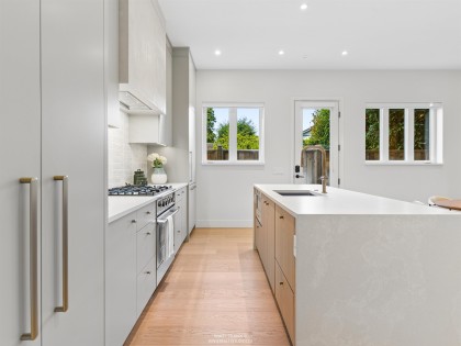 Photo 8 at 2 - 3060 W 34th Avenue, MacKenzie Heights, Vancouver West
