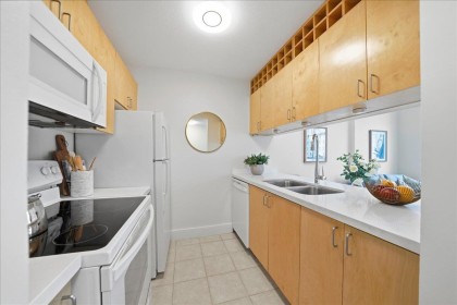 Photo 13 at 510 - 438 Seymour Street, Downtown VW, Vancouver West