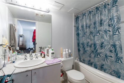 Photo 17 at 302 - 188 E Esplanade, Lower Lonsdale, North Vancouver